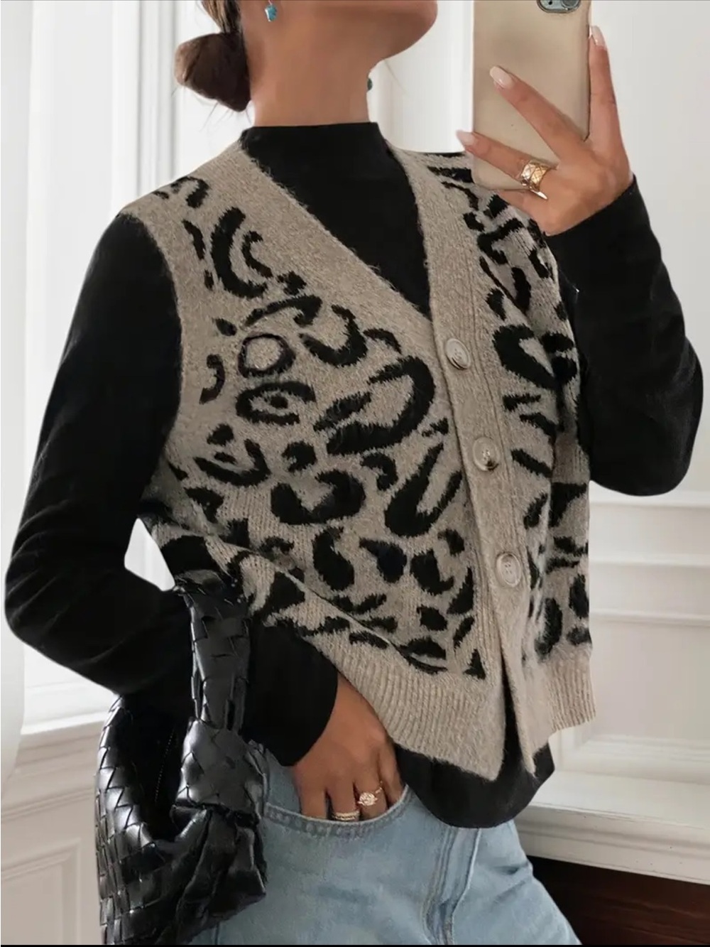 Beige Patterned Button-Front Knit Vest. Sizes M & L. NWOT. - Picture 3 of 4